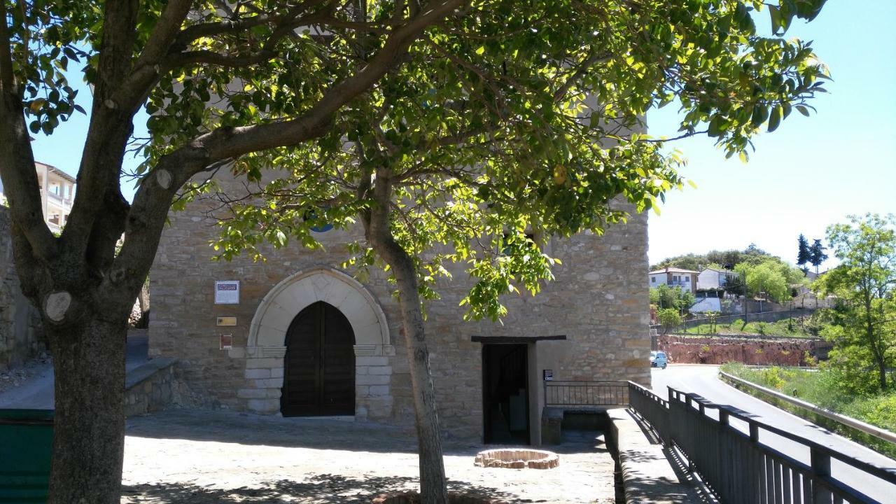 Albergue De Benabarre-Calumet Exteriör bild